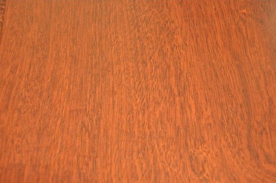 测评:生活家年代系列—深秋草原实木复合地板
